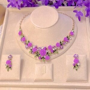 🌷 2 Pc Whimsical Elegant Purple Floral Necklace and Earring Set 🌷 w/ Gift Bag ✨